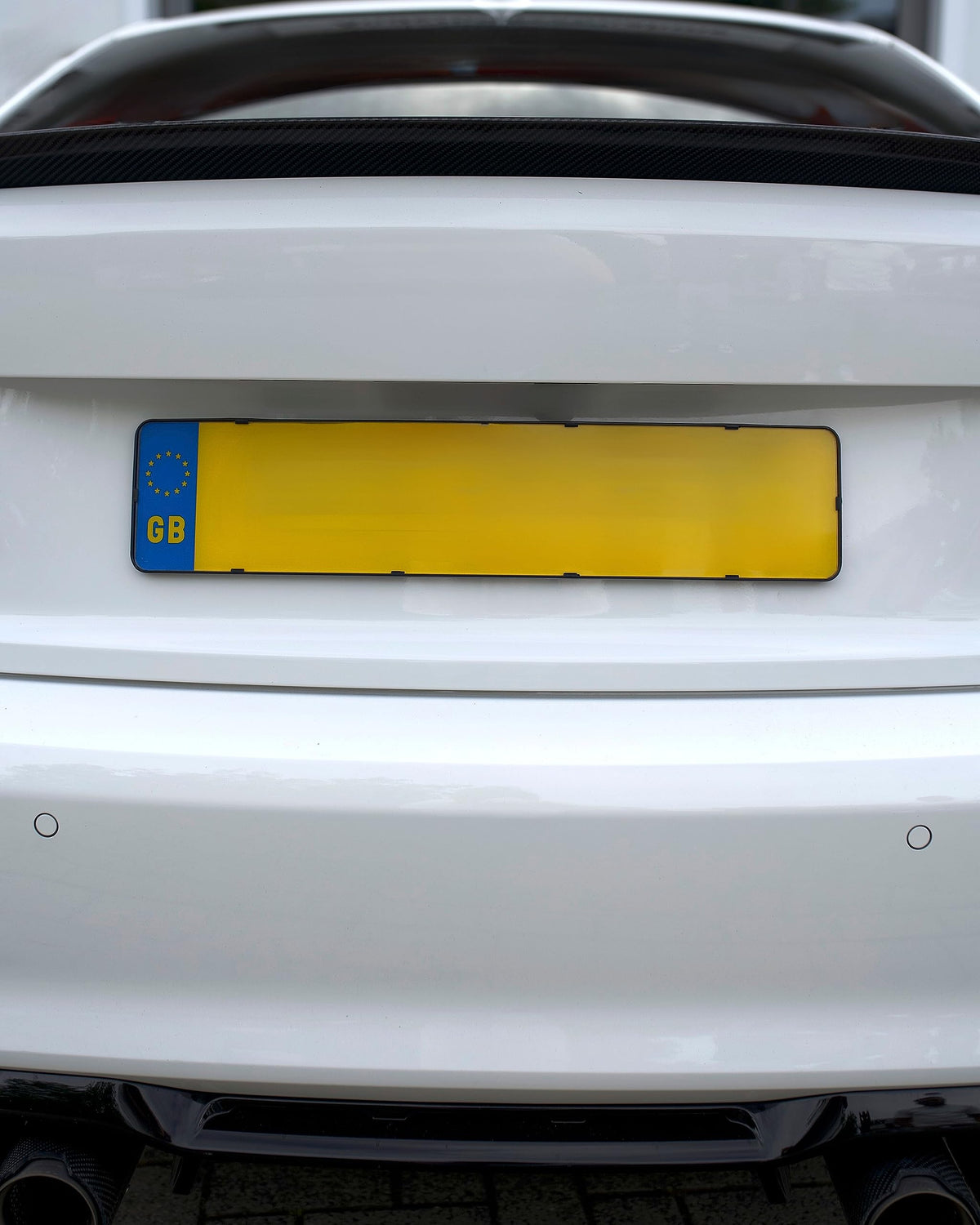 PLEXICLICK®PRO frameless number plate holder in black – image 8